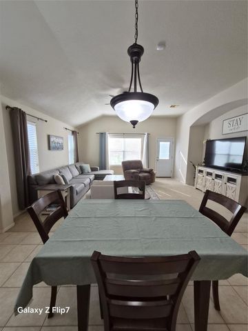 2957 Stone Spring Lane, Dickinson, TX 77539