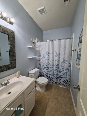 2957 Stone Spring Lane, Dickinson, TX 77539