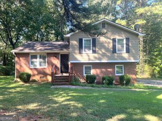 140 Triple Crown Lane, Ellenwood, GA 30294