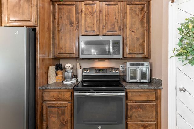 660 Milton Minter Road, Deport, TX 75435