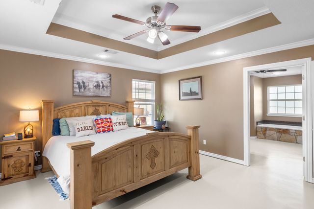 660 Milton Minter Road, Deport, TX 75435