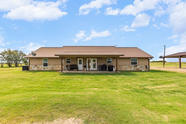 660 Milton Minter Road, Deport, TX 75435
