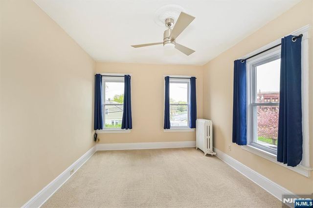 135 Cresskill Avenue, Dumont, NJ 07628