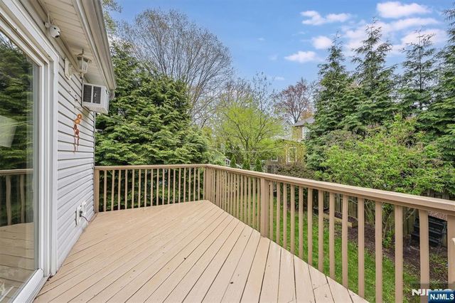 135 Cresskill Avenue, Dumont, NJ 07628