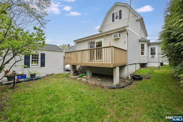 135 Cresskill Avenue, Dumont, NJ 07628