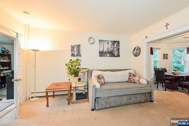 135 Cresskill Avenue, Dumont, NJ 07628