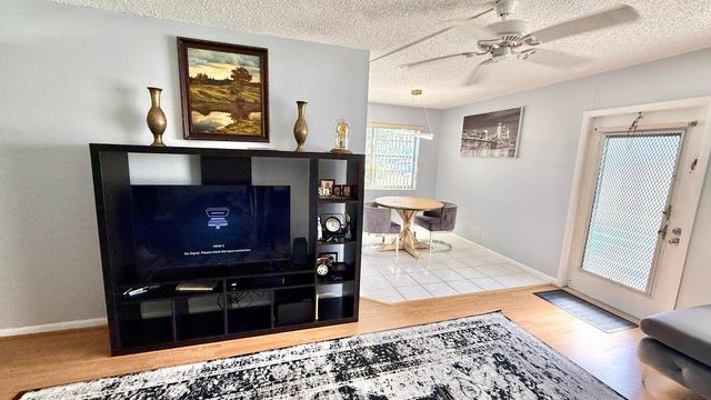 81 Markham E, Deerfield Beach, FL 33442