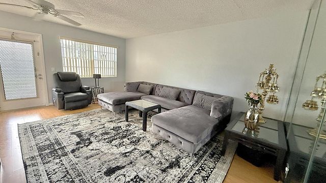 81 Markham E, Deerfield Beach, FL 33442