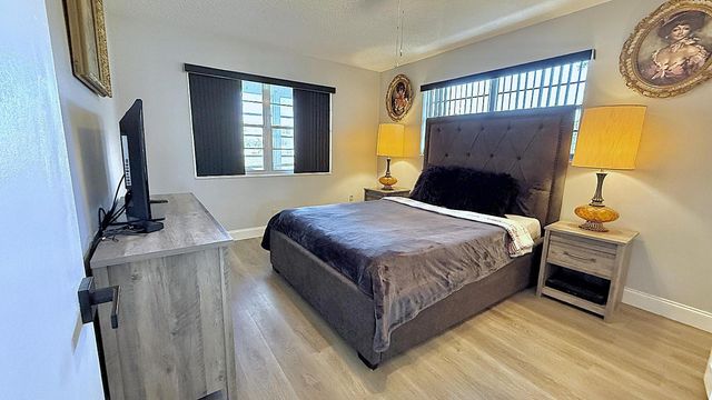 81 Markham E, Deerfield Beach, FL 33442