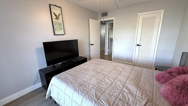 81 Markham E, Deerfield Beach, FL 33442