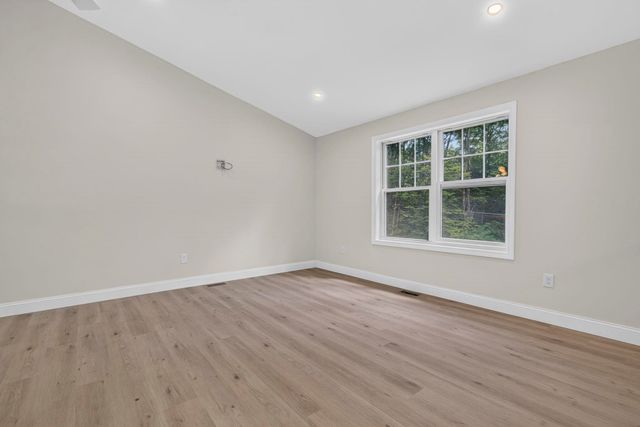 5 Alpine Way, Hillsborough, NH 03244