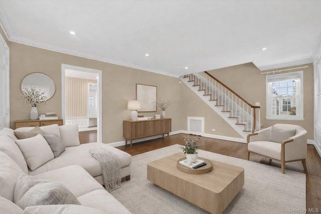 30 Argyle Road, Rye Brook, NY 10573