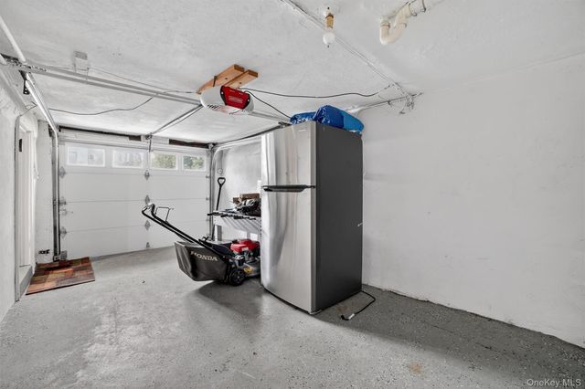 30 Argyle Road, Rye Brook, NY 10573