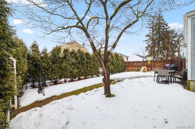 30 Argyle Road, Rye Brook, NY 10573