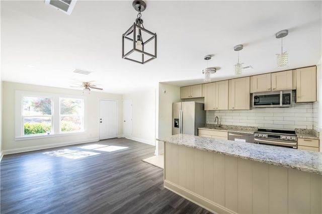 3155 Delmar NW Lane, Atlanta, GA 30311