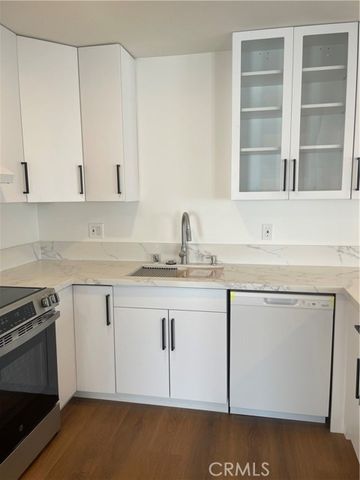 2217 Voorhees Avenue, Redondo Beach, CA 90278