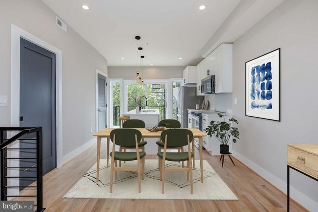 1237 OATES ST NE #1, Washington, DC 20002