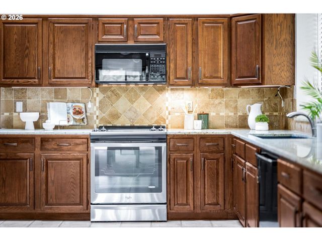 13215 Sw 31ST St, Beaverton, OR 97008