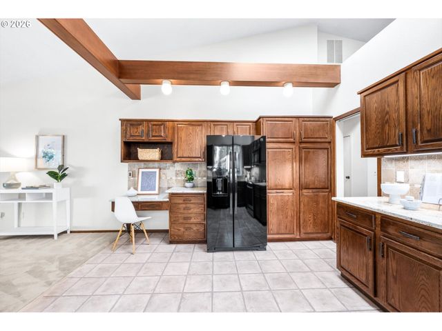 13215 Sw 31ST St, Beaverton, OR 97008