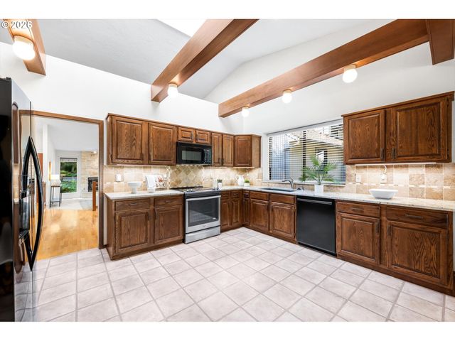 13215 Sw 31ST St, Beaverton, OR 97008