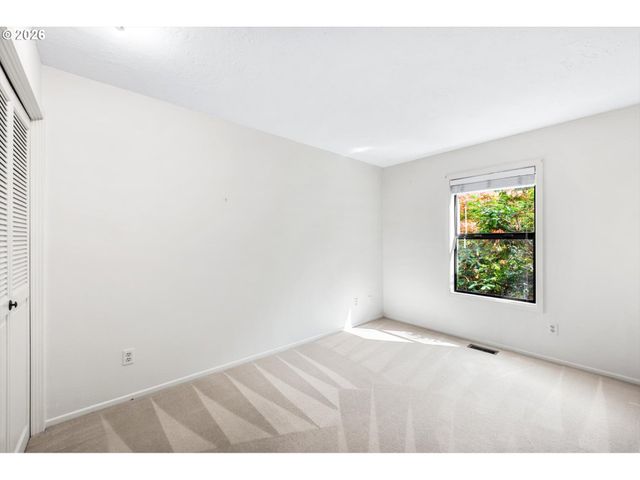 13215 Sw 31ST St, Beaverton, OR 97008