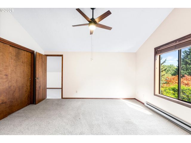 13215 Sw 31ST St, Beaverton, OR 97008