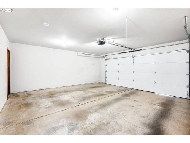 13215 Sw 31ST St, Beaverton, OR 97008