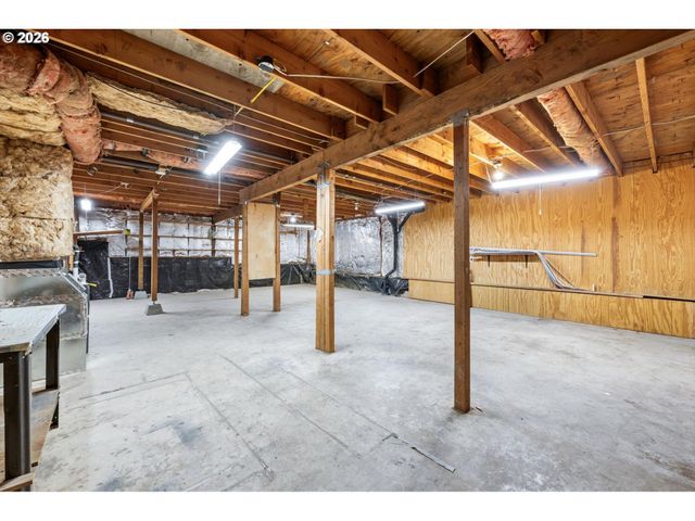 13215 Sw 31ST St, Beaverton, OR 97008