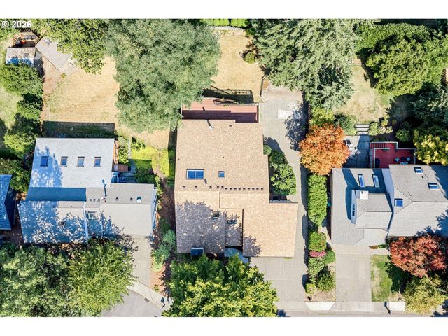 13215 Sw 31ST St, Beaverton, OR 97008