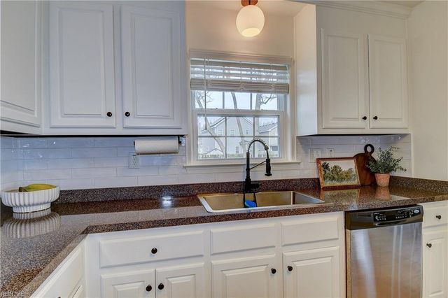 6240 Old Townpoint RD, Suffolk, VA 23435