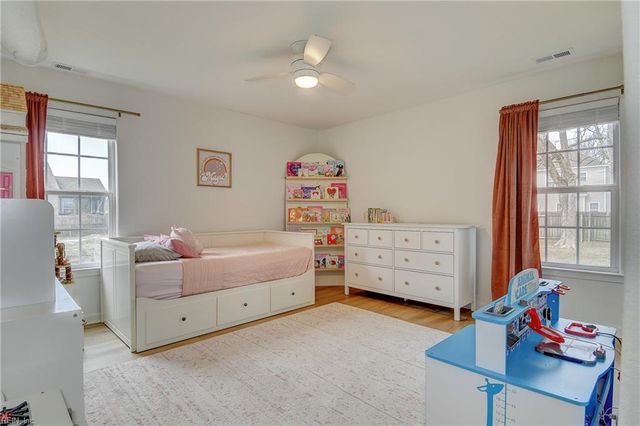 6240 Old Townpoint RD, Suffolk, VA 23435