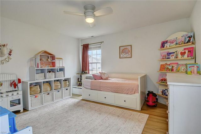6240 Old Townpoint RD, Suffolk, VA 23435