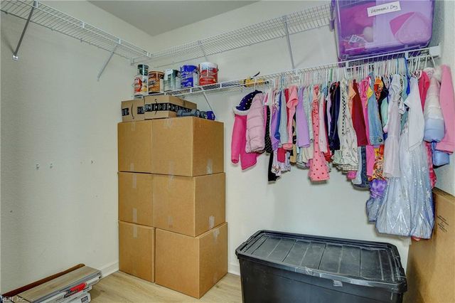 6240 Old Townpoint RD, Suffolk, VA 23435