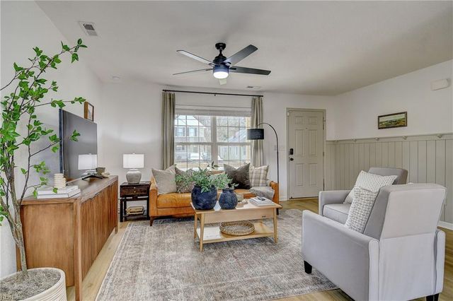 6240 Old Townpoint RD, Suffolk, VA 23435