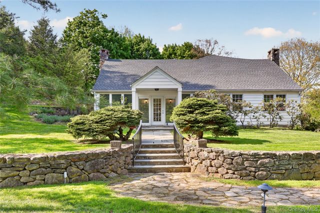 6 Raven Way, Pleasantville, NY 10570