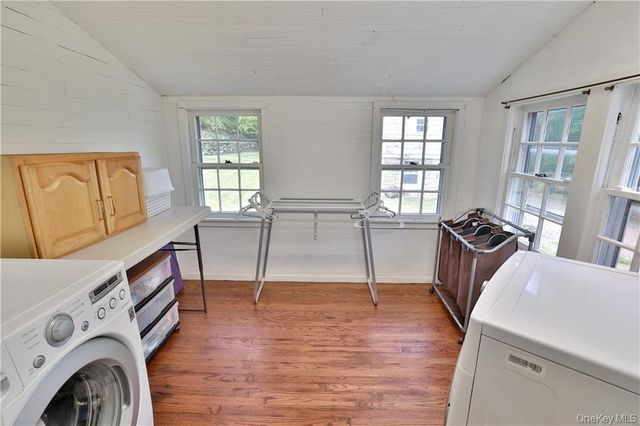 6 Raven Way, Pleasantville, NY 10570