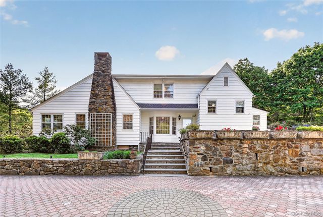 6 Raven Way, Pleasantville, NY 10570