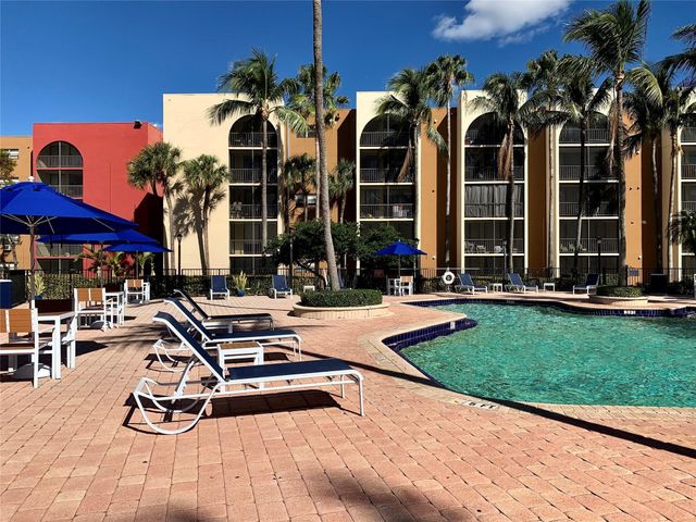 19455 NE 10 Avenue 6-514, North Miami Beach, FL 33179