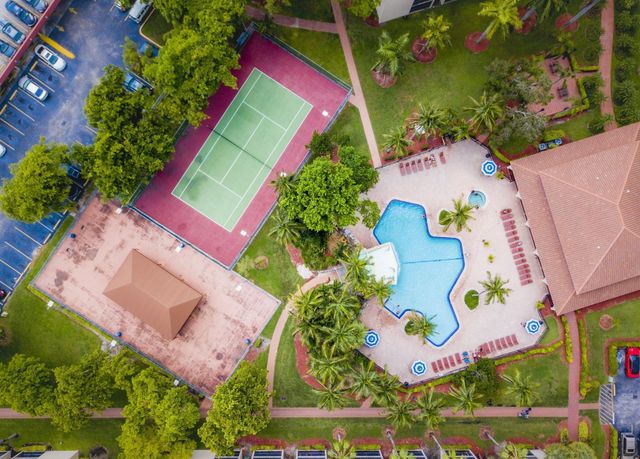 19455 NE 10 Avenue 6-514, North Miami Beach, FL 33179