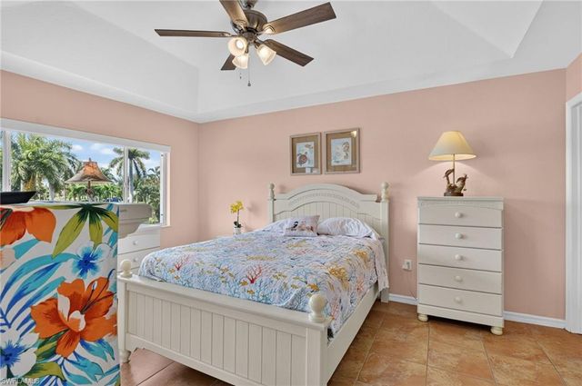 4041 SE 11th PL 207, Cape Coral, FL 33904