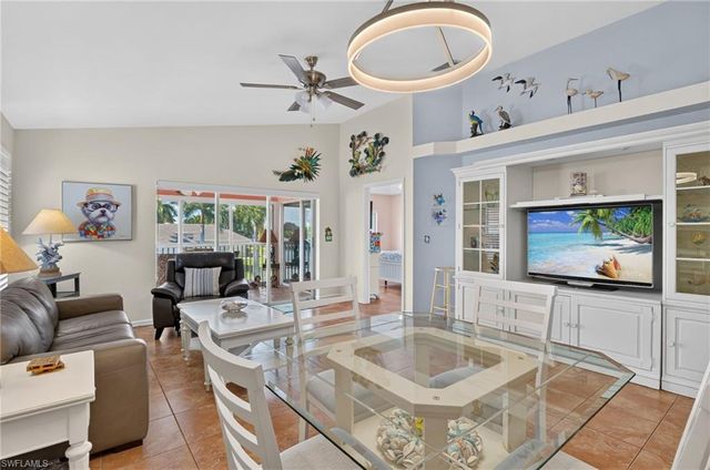 4041 SE 11th PL 207, Cape Coral, FL 33904