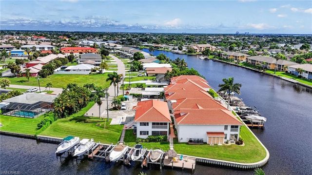 4041 SE 11th PL 207, Cape Coral, FL 33904
