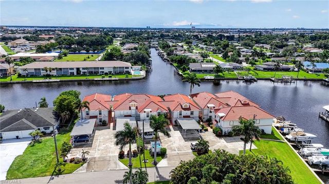 4041 SE 11th PL 207, Cape Coral, FL 33904