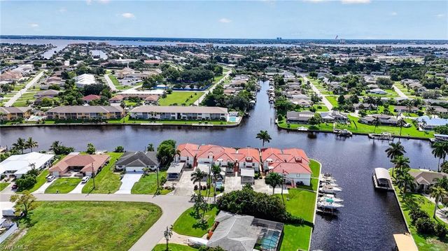 4041 SE 11th PL 207, Cape Coral, FL 33904