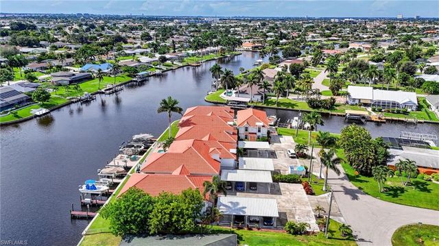 4041 SE 11th PL 207, Cape Coral, FL 33904