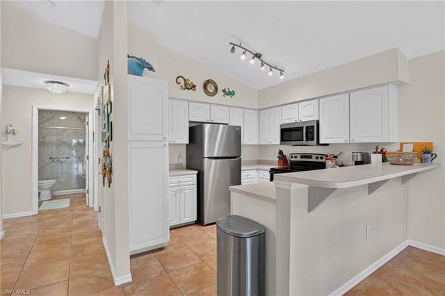 4041 SE 11th PL 207, Cape Coral, FL 33904