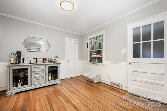 715 Fairbanks Road, Charlotte, NC 28210