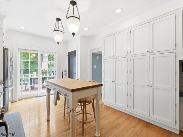 42 Courter Ave, Maplewood Twp., NJ 07040