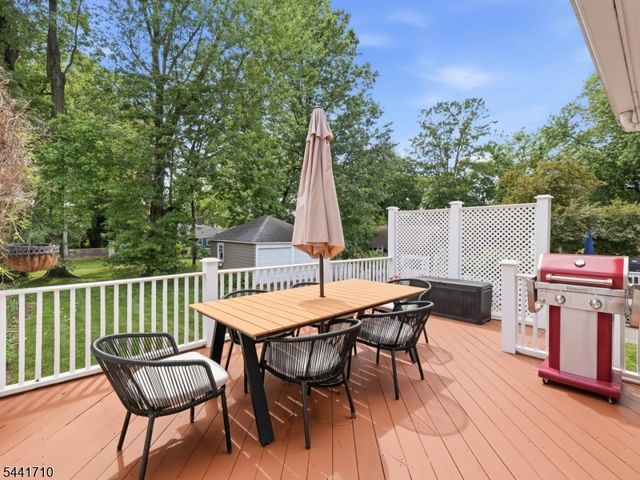 42 Courter Ave, Maplewood Twp., NJ 07040