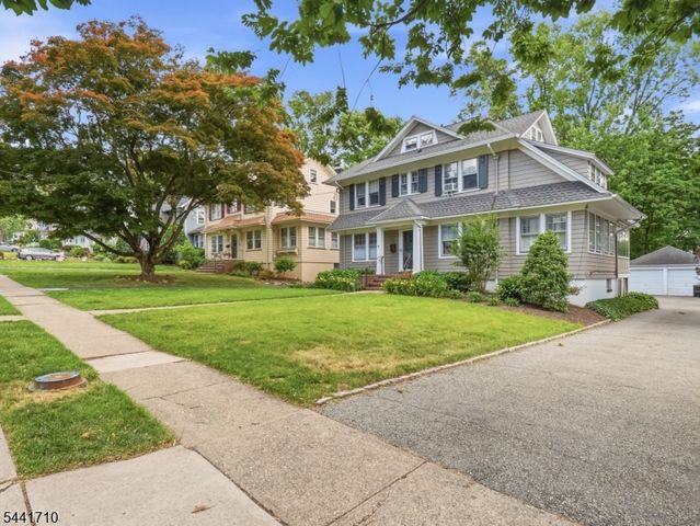 42 Courter Ave, Maplewood Twp., NJ 07040